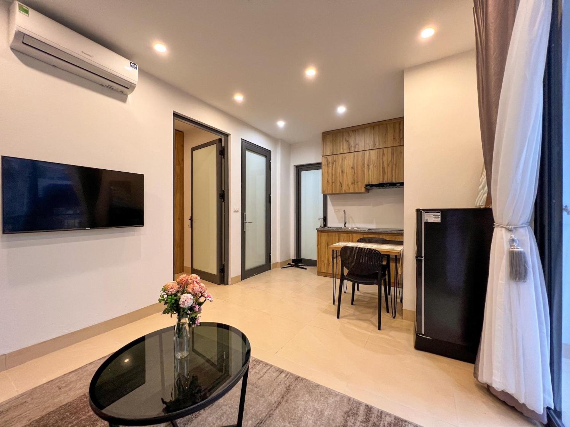 Nine Housing 290 Kim Ma Aparthotel Hanoi Exteriör bild